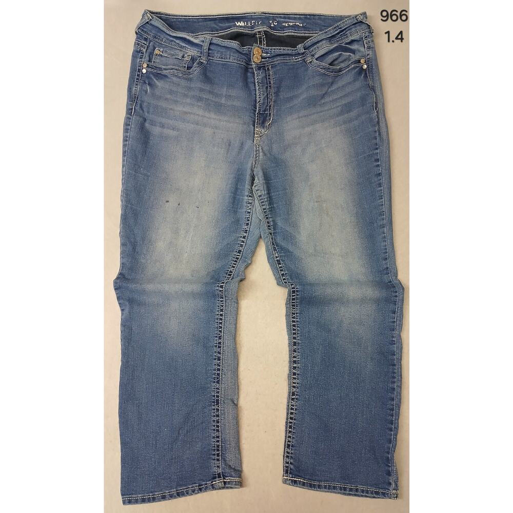 Wallflower (40") Vintage Relaxed Boot Cut Blue Denim Jeans
